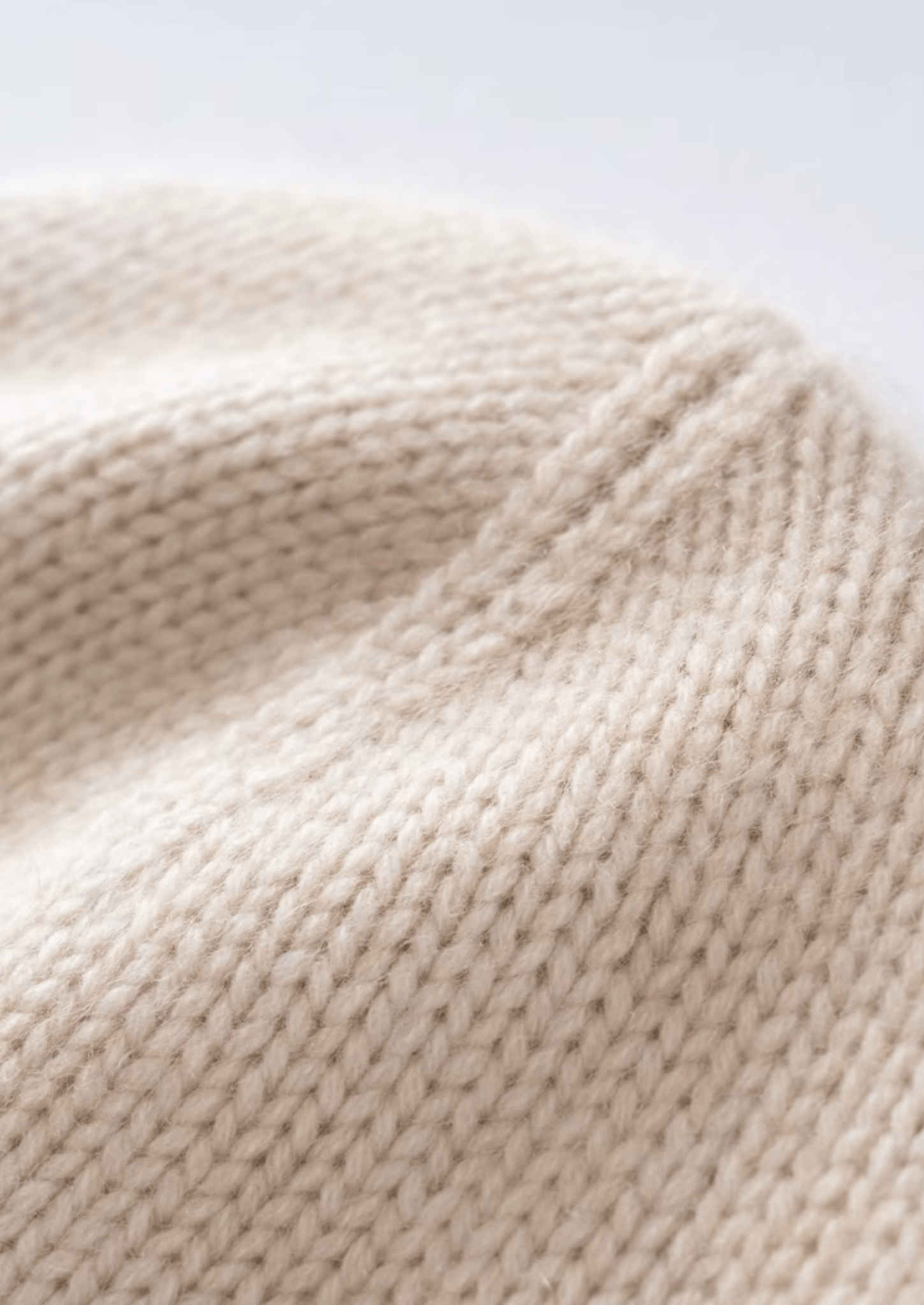 SAND CASHMERE WINTERTIME BEANIE - Derada