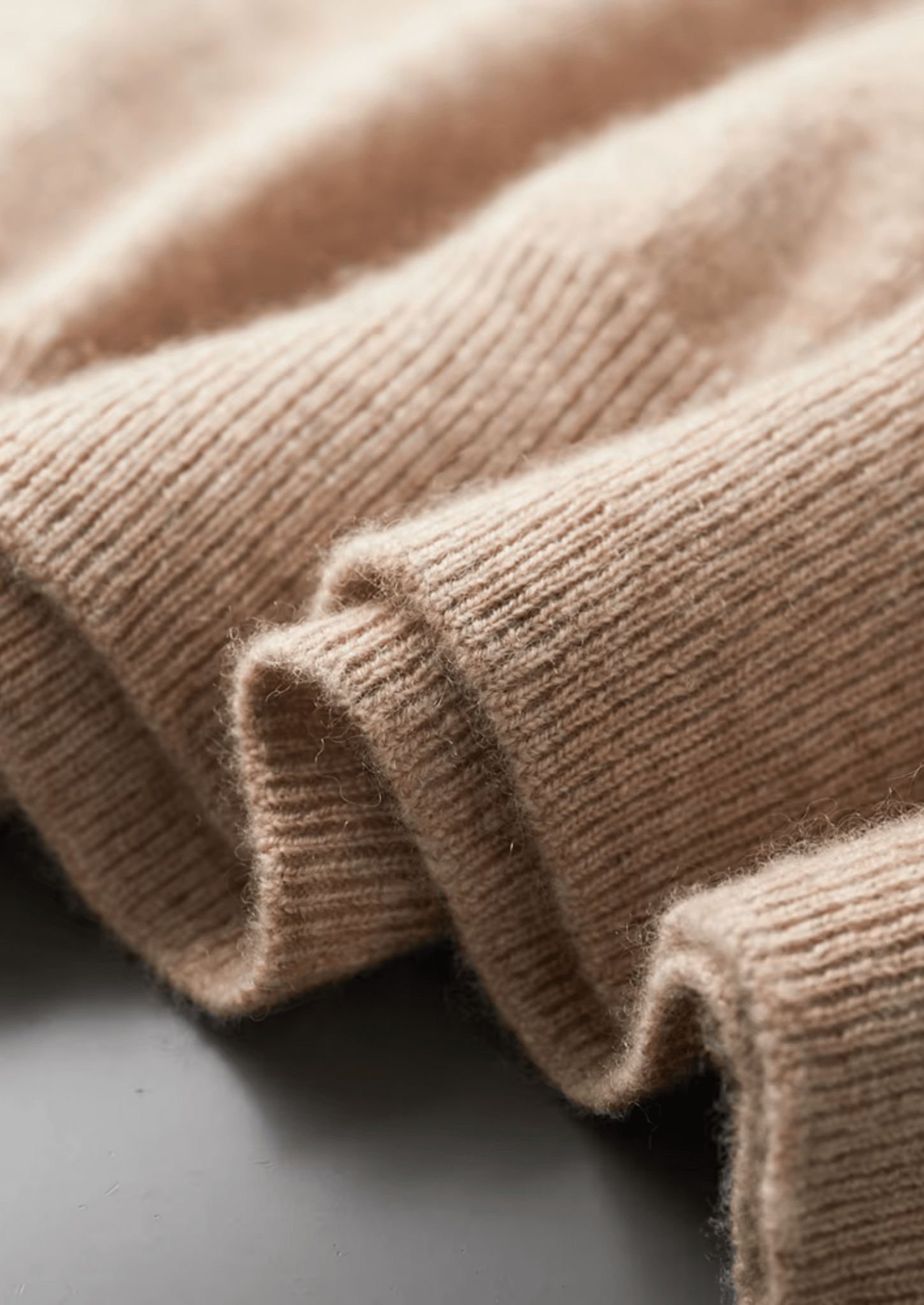 PREMIUM CASHMERE CLASSIC CREWNECK T - SHIRT - Derada