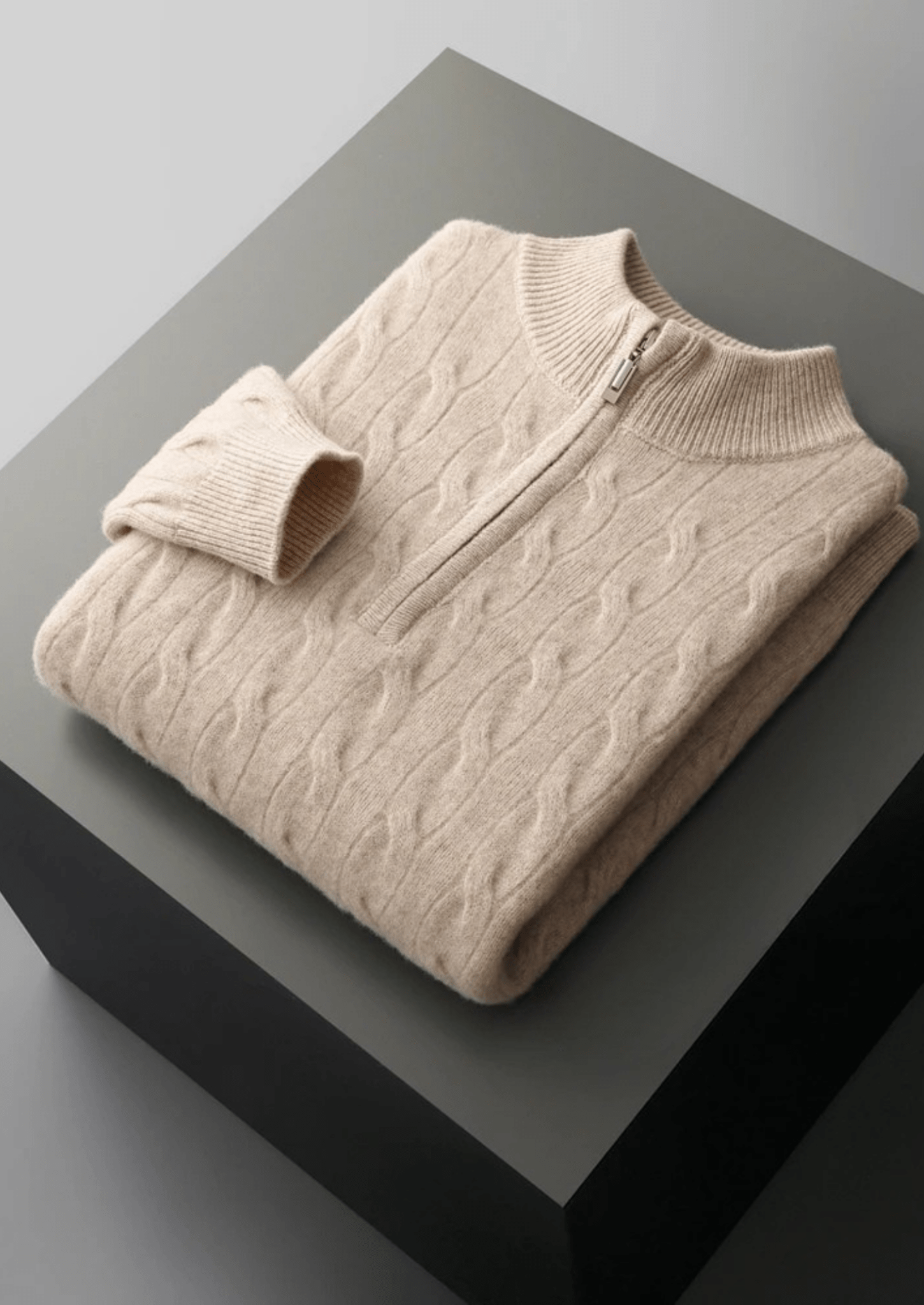 PURE EXTRA - FINE MERINO WOOL CABLE HALF ZIP - Derada