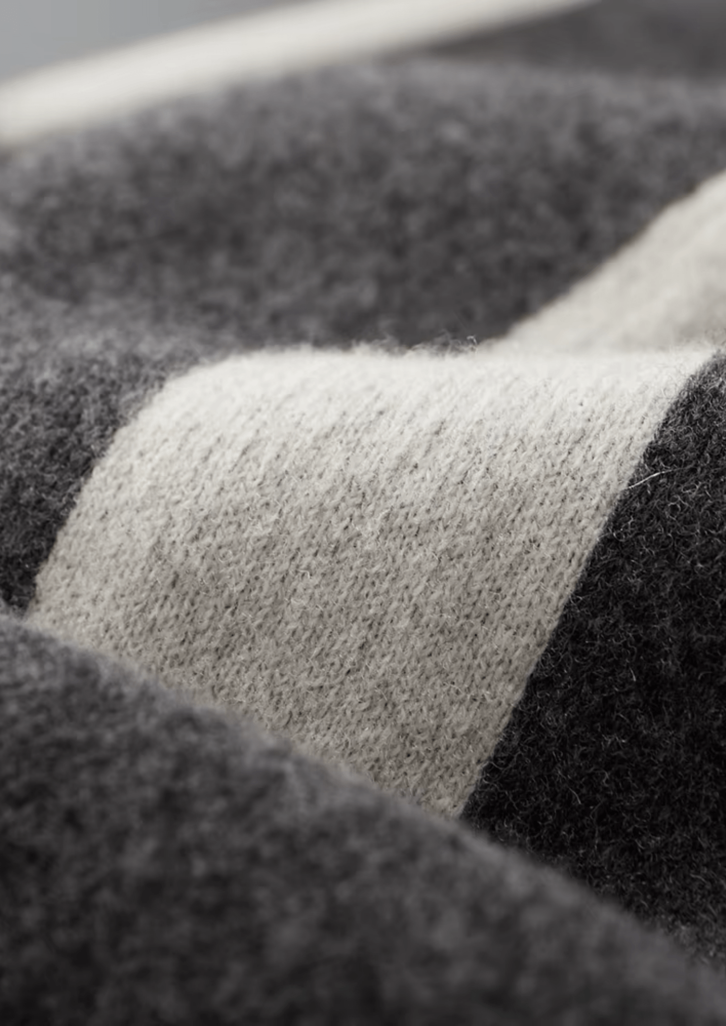 PURE EXTRA - FINE MERINO WOOL WIDE LEISURE TROUSERS - Derada